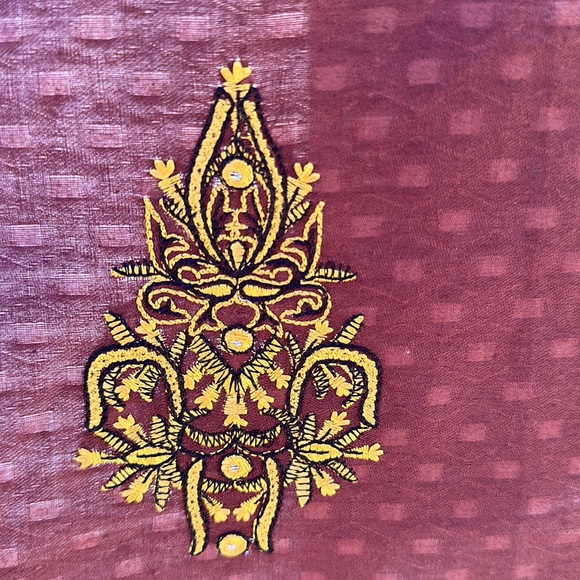 Pakistani Edenrobe embroidered Kurta - Picture 6 of 7